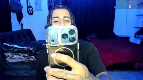 Snapshot of bradley_strong_ chatting on June 24, 2026, 6:01 am Bradley Strong online show from June 24, 2026, 6:01 am