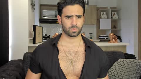 bradleymartin7 online show from January 17, 2025, 10:23 pm