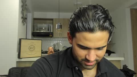 bradleymartin7 online show from February 6, 2025, 11:15 pm