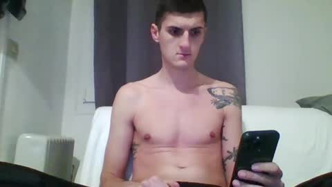 Snapshot of bradleytravis chatting on December 3, 2024, 6:17 pm Bradly online show from December 3, 2024, 6:17 pm