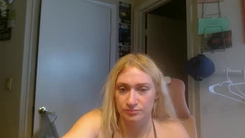 Snapshot of braindeadbetty chatting on May 14, 2026, 12:28 am i am a naughty jedi knight online show from May 14, 2026, 12:28 am