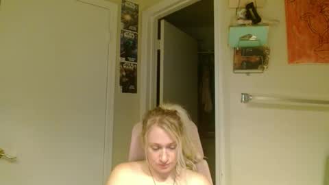 Snapshot of braindeadbetty chatting on May 22, 2026, 3:13 am i am a naughty jedi knight online show from May 22, 2026, 3:13 am