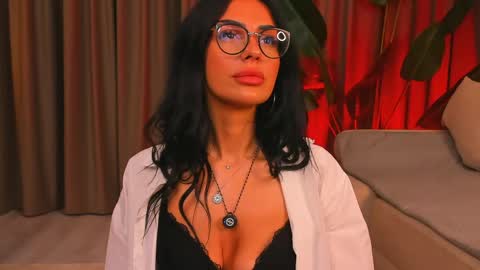 Lunaria online show from April 28, 2026, 3:22 am