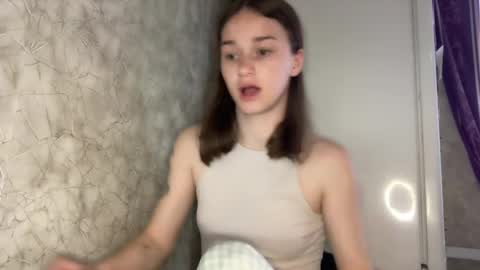 Kate online show from May 17, 2026, 2:57 pm