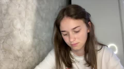 Kate online show from June 26, 2026, 4:33 pm