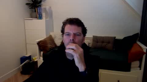 Snapshot of bram1944972145 chatting on December 2, 2024, 12:40 pm Bram online show from December 2, 2024, 12:40 pm