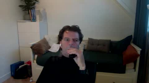 Snapshot of bram1944972145 chatting on December 5, 2024, 9:50 am Bram online show from December 5, 2024, 9:50 am