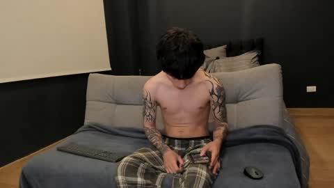 Brand online show from April 1, 2026, 4:02 am