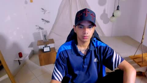 Snapshot of brand_hades chatting on May 25, 2026, 11:11 pm B R A N D online show from May 25, 2026, 11:11 pm