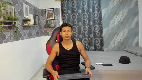 brandom_brook online show from May 17, 2026, 4:21 am