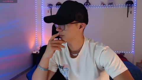 Snapshot of brandon_starkk chatting on July 7, 2026, 2:58 am brandon_starkk online show from July 7, 2026, 2:58 am