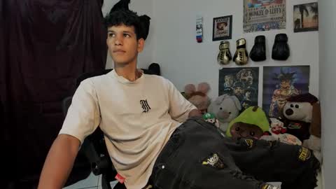 Snapshot of brandonstonexl chatting on March 4, 2026, 11:11 pm Brandon Stone online show from March 4, 2026, 11:11 pm