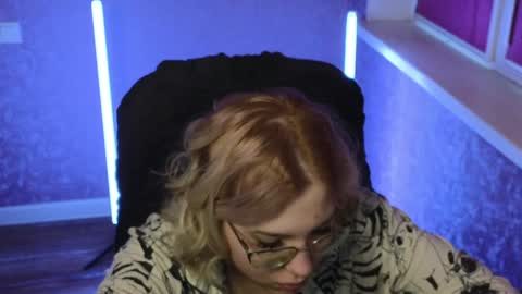 Snapshot of brandy__stars chatting on January 15, 2025, 2:49 am Belle online show from January 15, 2025, 2:49 am