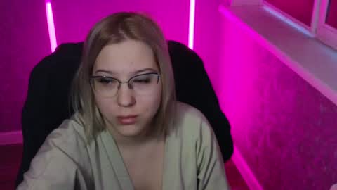 Snapshot of brandy__stars chatting on January 20, 2025, 3:15 am Belle online show from January 20, 2025, 3:15 am