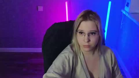 Snapshot of brandy__stars chatting on February 13, 2025, 6:09 am Belle online show from February 13, 2025, 6:09 am