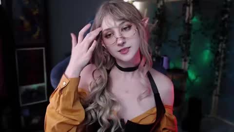 Snapshot of brandy_queen chatting on March 4, 2025, 5:11 am Aurorabut ur dad just calls me Rory online show from March 4, 2025, 5:11 am