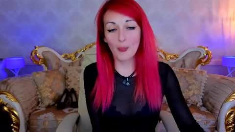 Snapshot of brandybloomm chatting on July 7, 2026, 7:18 pm Brandybloomm online show from July 7, 2026, 7:18 pm