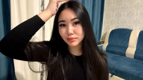 Snapshot of brandysveum chatting on November 10, 2025, 1:54 pm Aypril online show from November 10, 2025, 1:54 pm