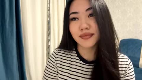 Snapshot of brandysveum chatting on November 12, 2025, 12:05 pm Aypril online show from November 12, 2025, 12:05 pm