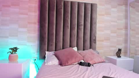 Snapshot of brann_tadzio chatting on February 13, 2025, 5:05 am online show from February 13, 2025, 5:05 am