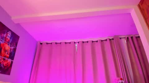   online show from December 13, 2025, 10:04 pm