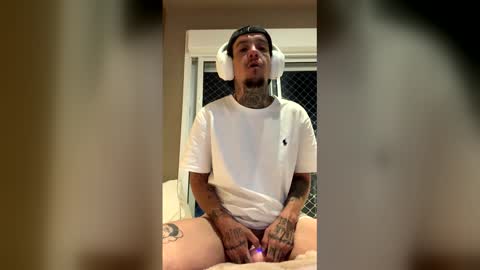 Snapshot of brasiliantboy chatting on March 1, 2026, 2:13 am brasiliantboy online show from March 1, 2026, 2:13 am