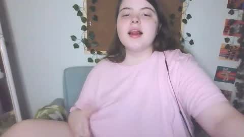 Snapshot of brattyprincess_emma chatting on September 18, 2025, 4:20 pm Emma online show from September 18, 2025, 4:20 pm