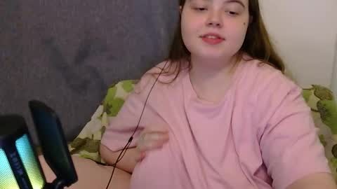 Snapshot of brattyprincess_emma chatting on November 8, 2025, 7:01 pm Emma online show from November 8, 2025, 7:01 pm