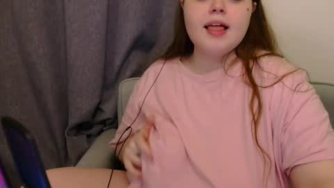 Snapshot of brattyprincess_emma chatting on November 26, 2025, 2:07 pm Emma online show from November 26, 2025, 2:07 pm