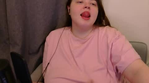 Emma online show from December 20, 2025, 1:07 pm