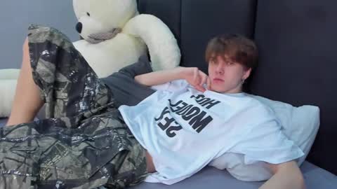 Snapshot of braxiboy chatting on February 26, 2025, 3:08 pm Brax online show from February 26, 2025, 3:08 pm