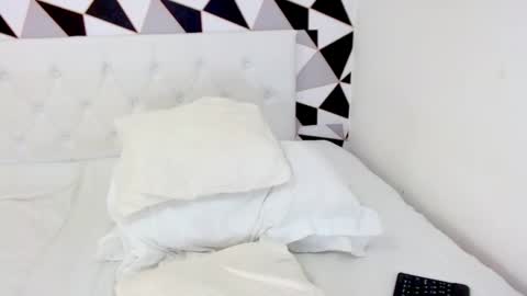 Snapshot of braziliangirl191 chatting on February 13, 2025, 11:15 pm Alice online show from February 13, 2025, 11:15 pm