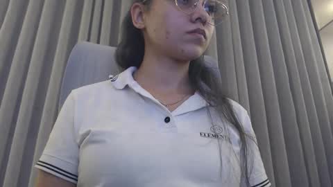 Snapshot of breakfastwithtiffanys chatting on October 21, 2025, 1:45 pm breakfastwithtiffanys online show from October 21, 2025, 1:45 pm