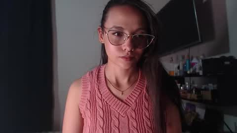 Snapshot of breakfastwithtiffanys chatting on November 2, 2025, 1:52 am breakfastwithtiffanys online show from November 2, 2025, 1:52 am