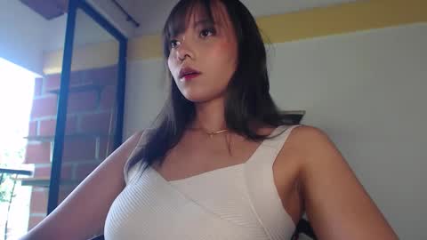 Snapshot of breakfastwithtiffanys chatting on November 19, 2025, 3:23 pm breakfastwithtiffanys online show from November 19, 2025, 3:23 pm