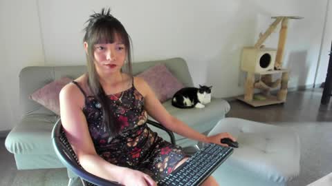 breakfastwithtiffanys online show from May 3, 2026, 2:12 pm