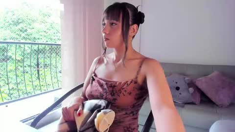 breakfastwithtiffanys online show from May 4, 2026, 2:57 pm