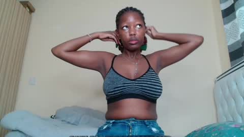 bree_beauty online show from April 27, 2026, 4:32 am