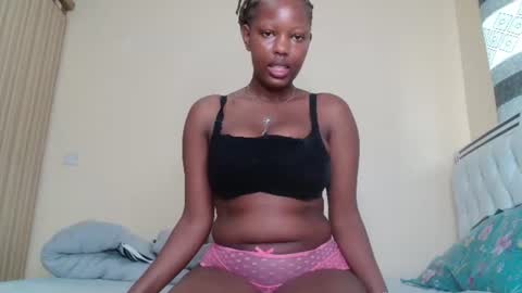 Snapshot of bree_beauty chatting on July 10, 2026, 9:01 am bree_beauty online show from July 10, 2026, 9:01 am