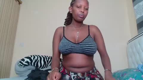 Snapshot of bree_beauty chatting on July 13, 2026, 9:17 pm bree_beauty online show from July 13, 2026, 9:17 pm