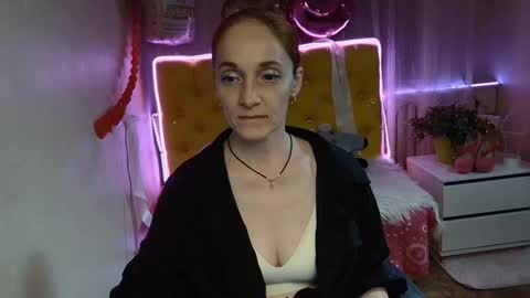 breeterner online show from March 4, 2025, 2:49 am