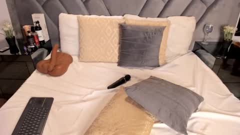 Brenda online show from February 24, 2026, 9:57 pm