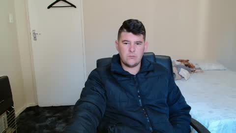 Snapshot of brendansexyboy098754 chatting on May 8, 2026, 5:24 am ask me lol online show from May 8, 2026, 5:24 am