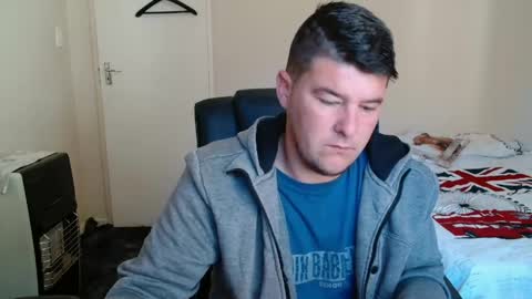 Snapshot of brendansexyboy098754 chatting on May 12, 2026, 5:59 am ask me lol online show from May 12, 2026, 5:59 am