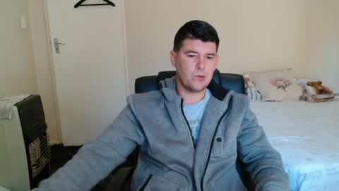 Snapshot of brendansexyboy098754 chatting on May 20, 2026, 7:14 am ask me lol online show from May 20, 2026, 7:14 am