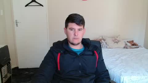Snapshot of brendansexyboy098754 chatting on May 27, 2026, 8:22 am ask me lol online show from May 27, 2026, 8:22 am