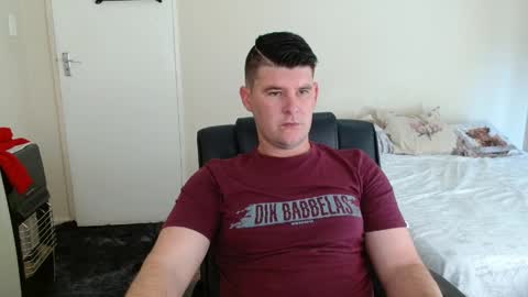 Snapshot of brendansexyboy098754 chatting on May 28, 2026, 10:01 am ask me lol online show from May 28, 2026, 10:01 am