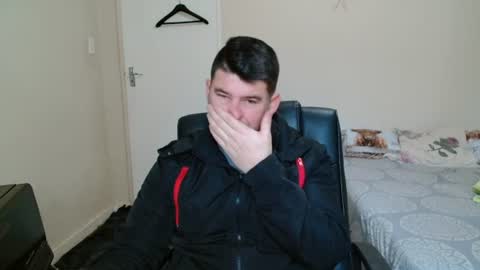 Snapshot of brendansexyboy098754 chatting on June 25, 2026, 5:12 am ask me lol online show from June 25, 2026, 5:12 am