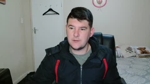 Snapshot of brendansexyboy098754 chatting on June 29, 2026, 4:19 am ask me lol online show from June 29, 2026, 4:19 am