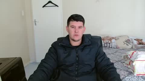 Snapshot of brendansexyboy098754 chatting on July 4, 2026, 9:26 am ask me lol online show from July 4, 2026, 9:26 am